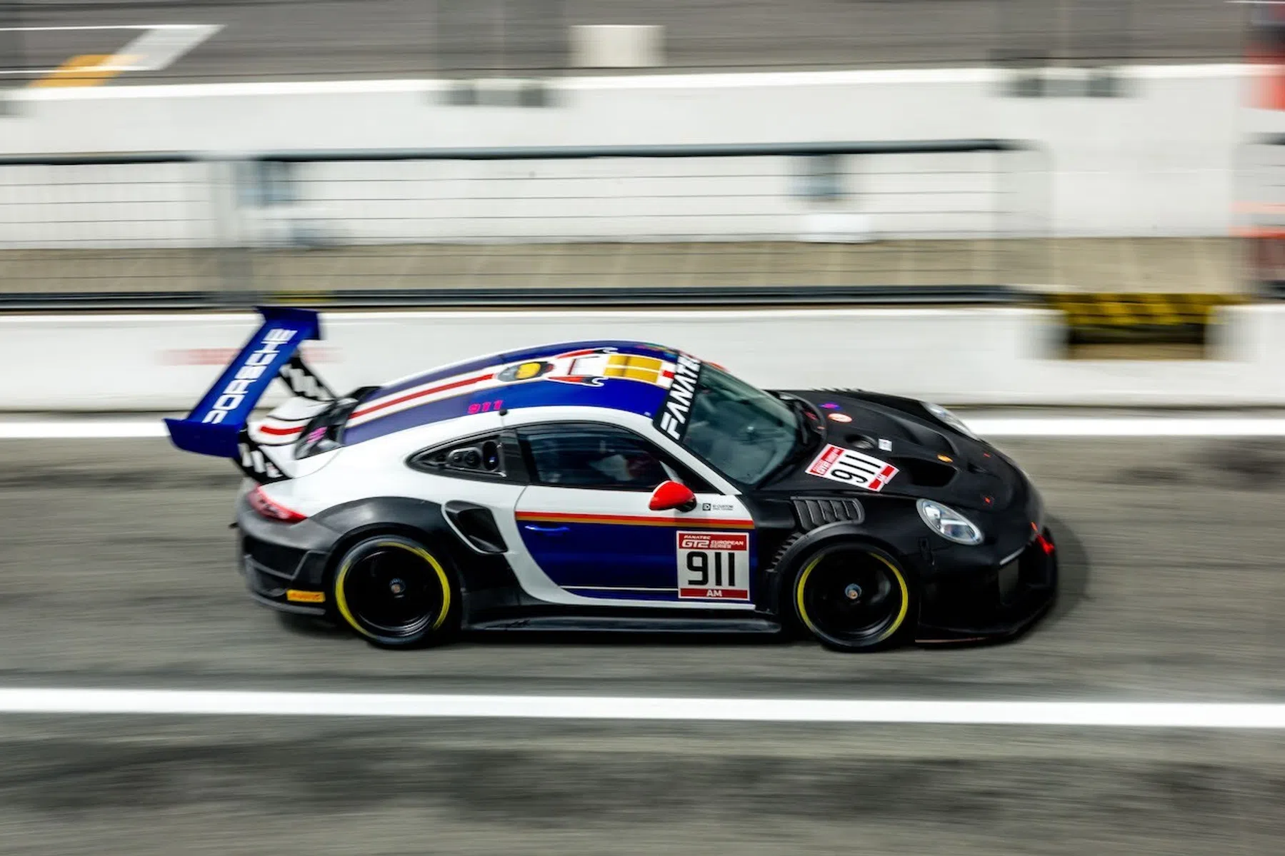 Porsche GT2 RS evo-kit