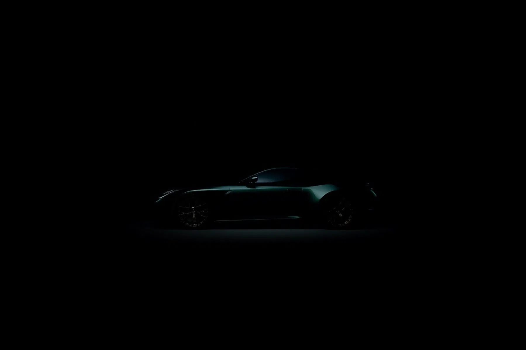 Nieuwe Aston Martin DB GT