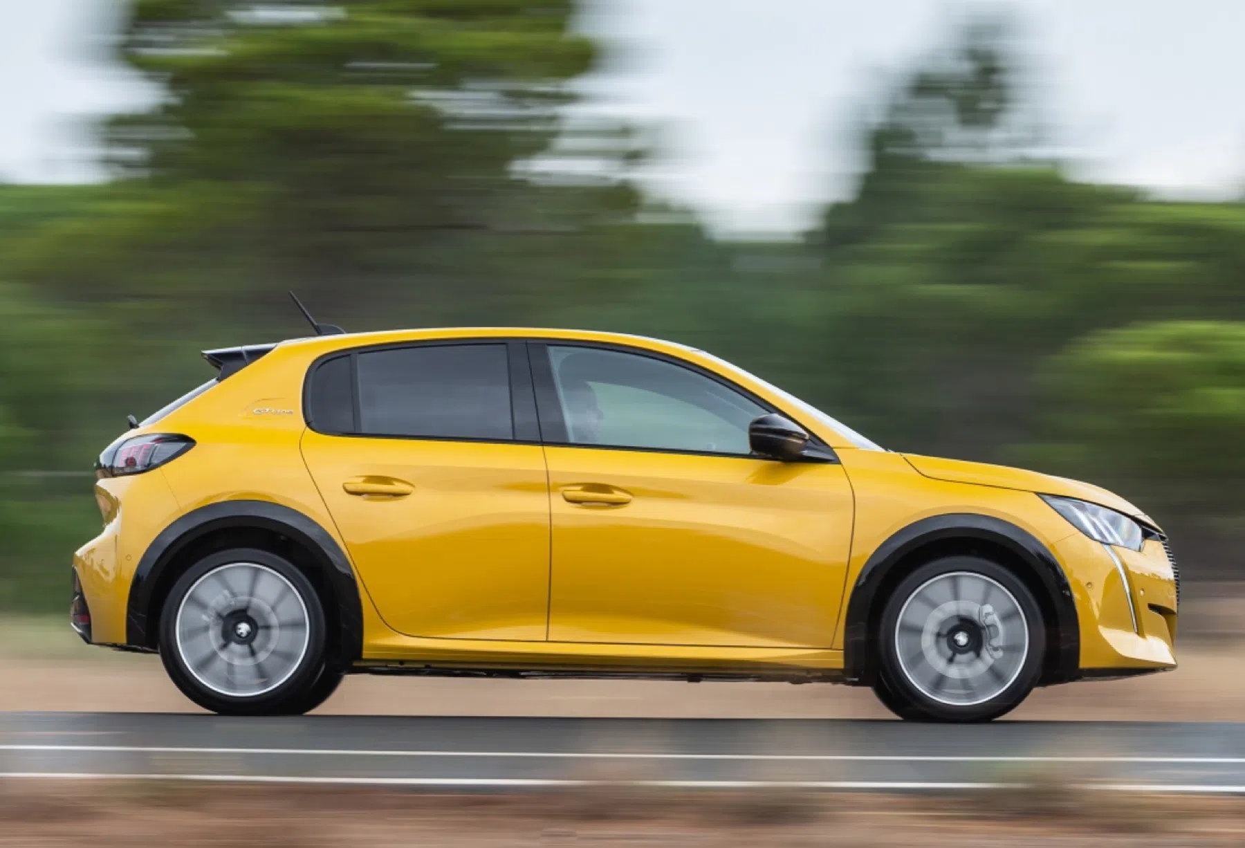 complete warme hatchback