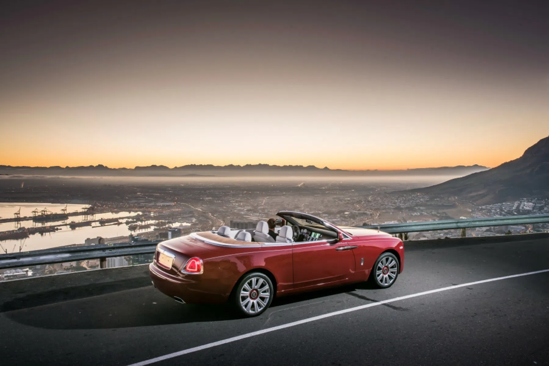 dikste twaalfcilinder cabrio