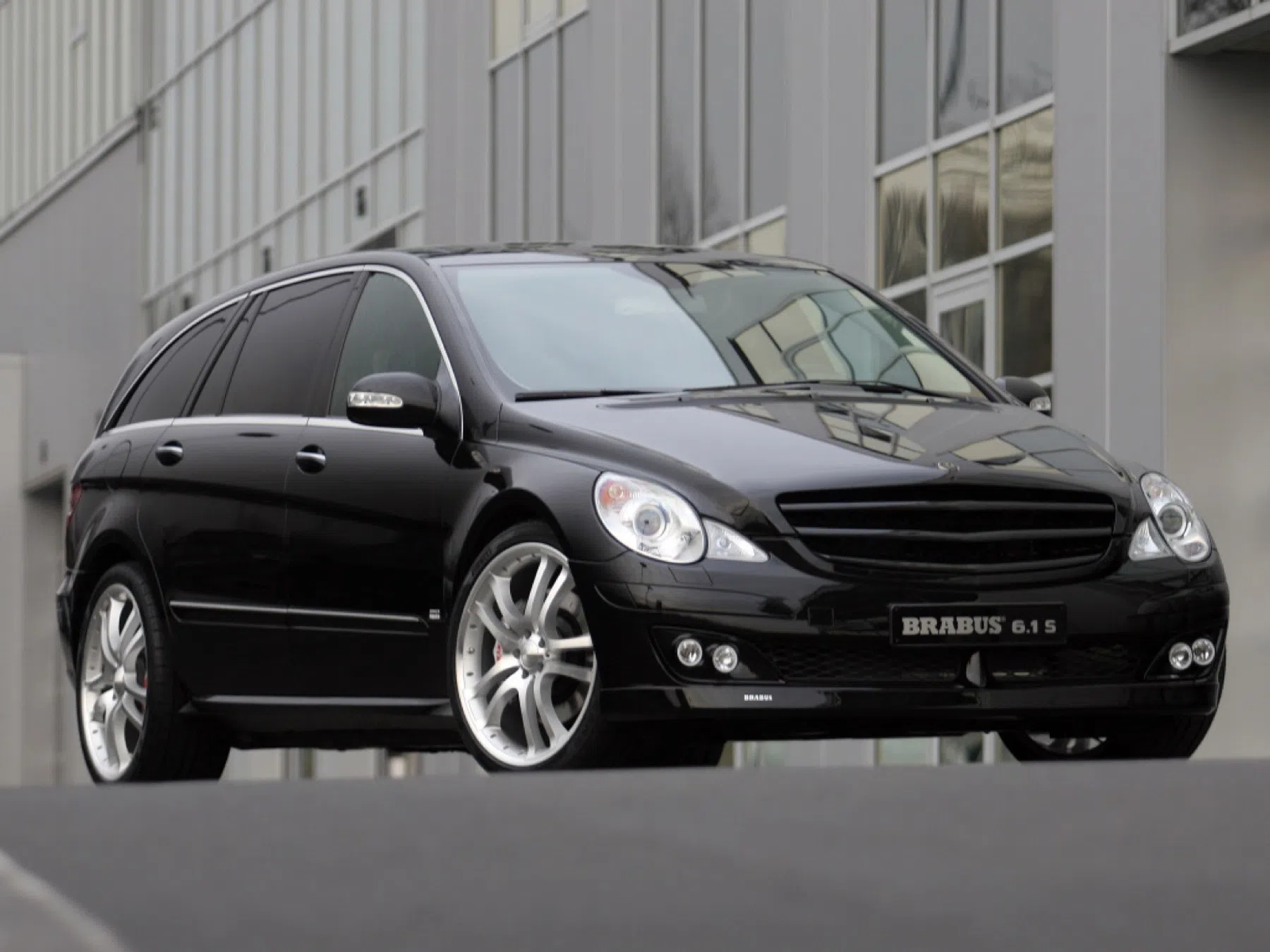 Mercedes R63 Vs R63 Dit zijn 5 Mercedes R63 alternatieven op een rij