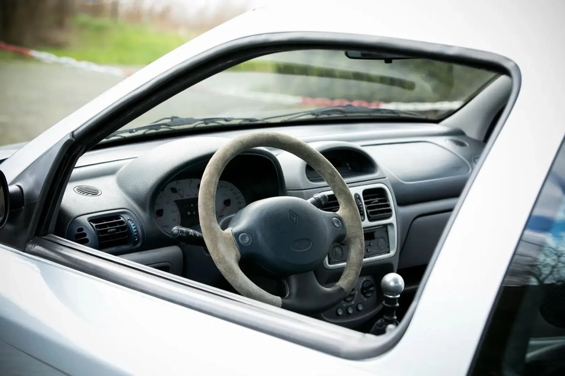 Clio V6 drie ton
