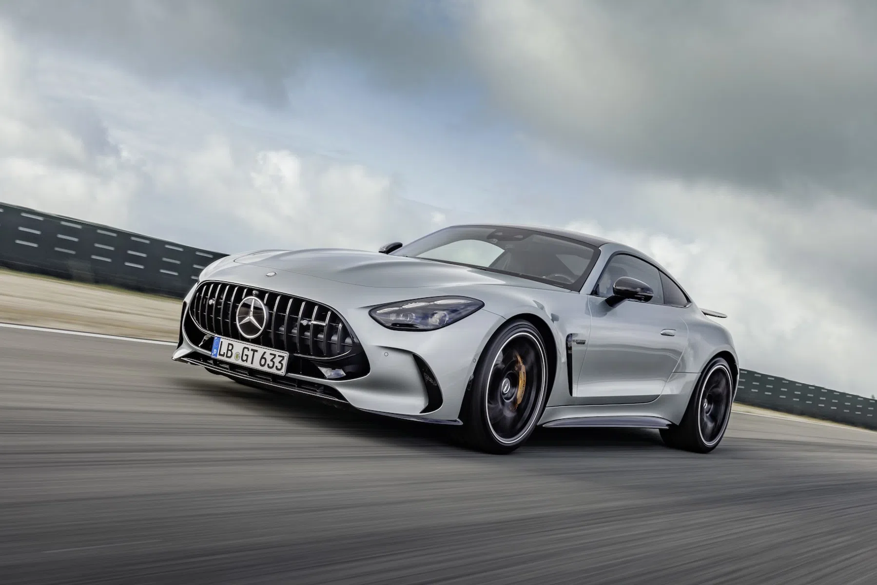 Gmc Amgee Baanbrekende AMG krijgt een langverwacht vervolg!