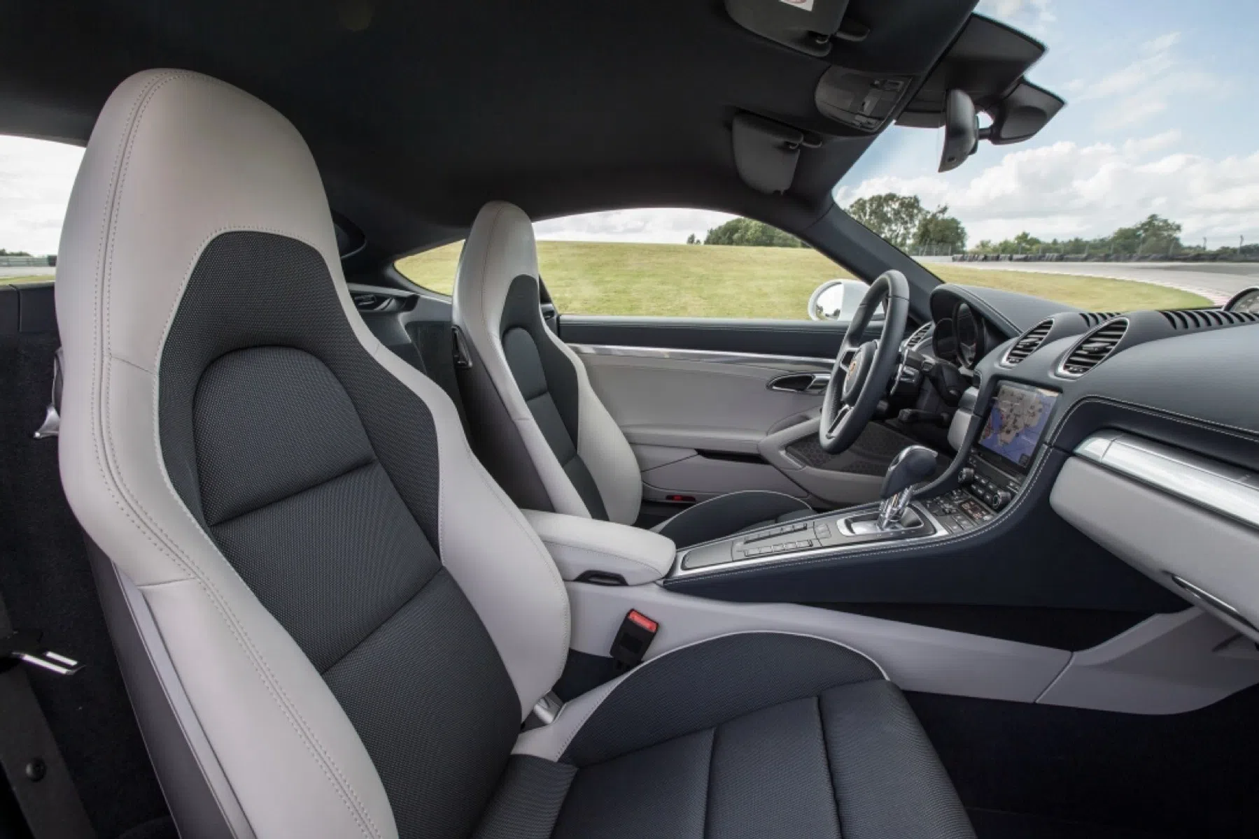 sportcoupe met handbak