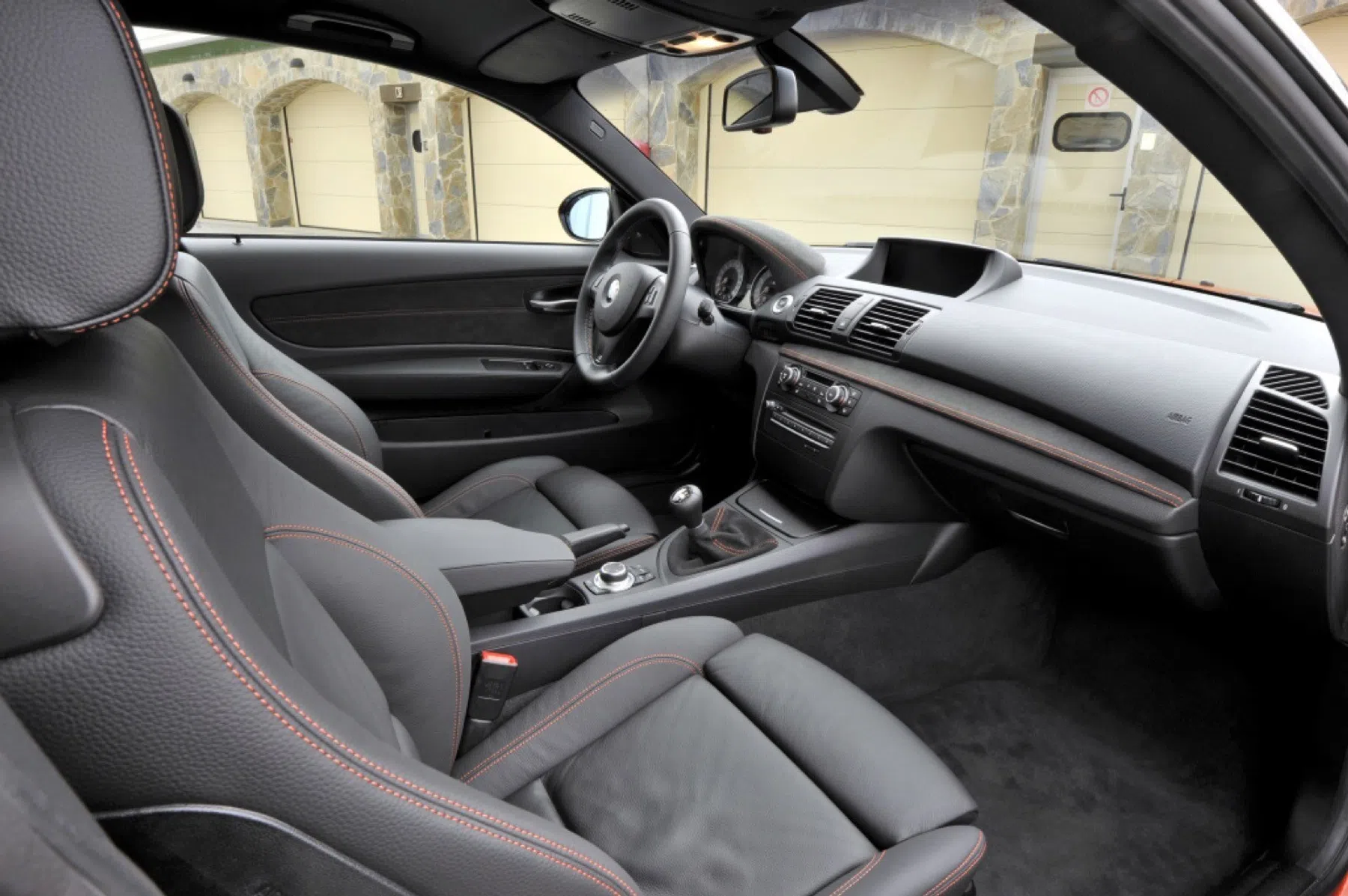 sportcoupe met handbak