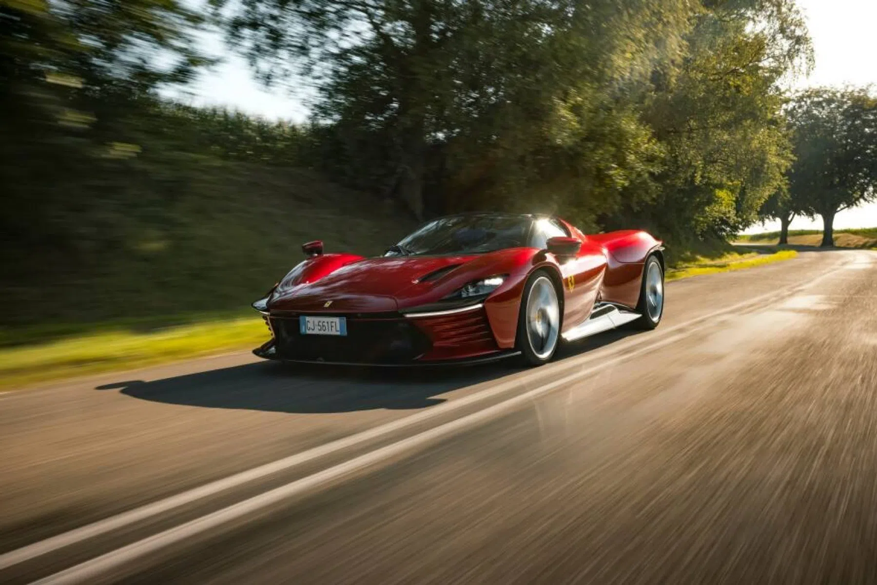 Verkoop geëlektrificeerde Ferrari's