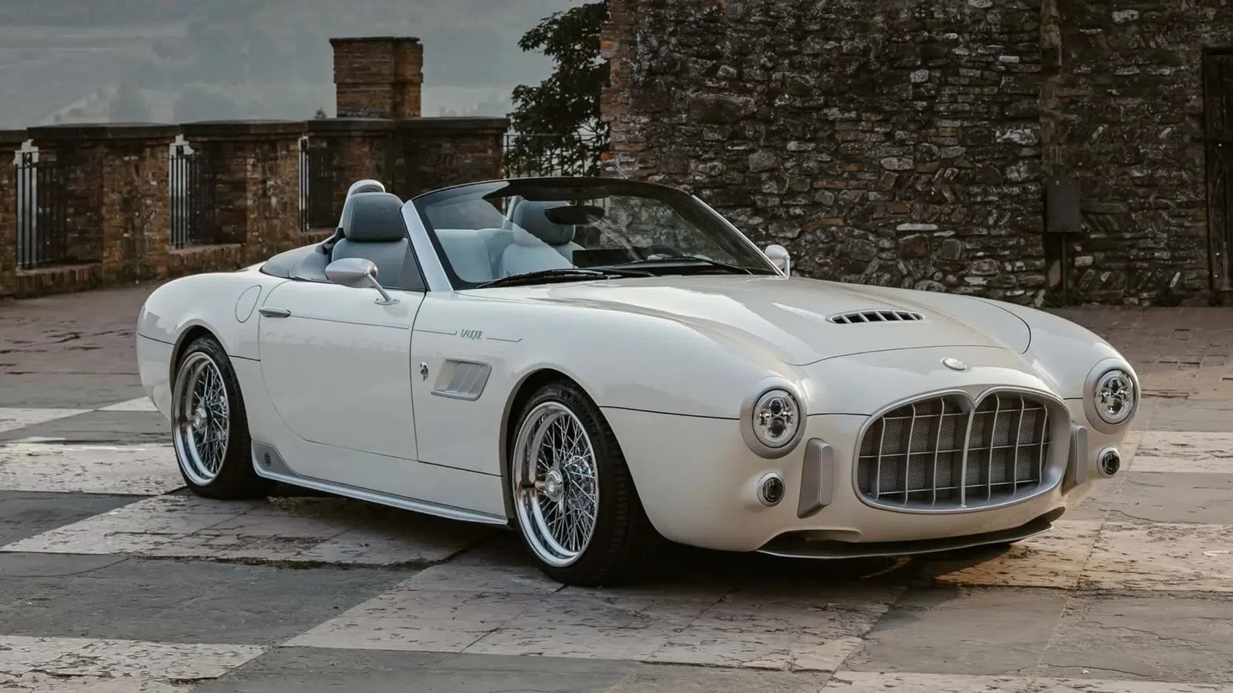 retro-roadster