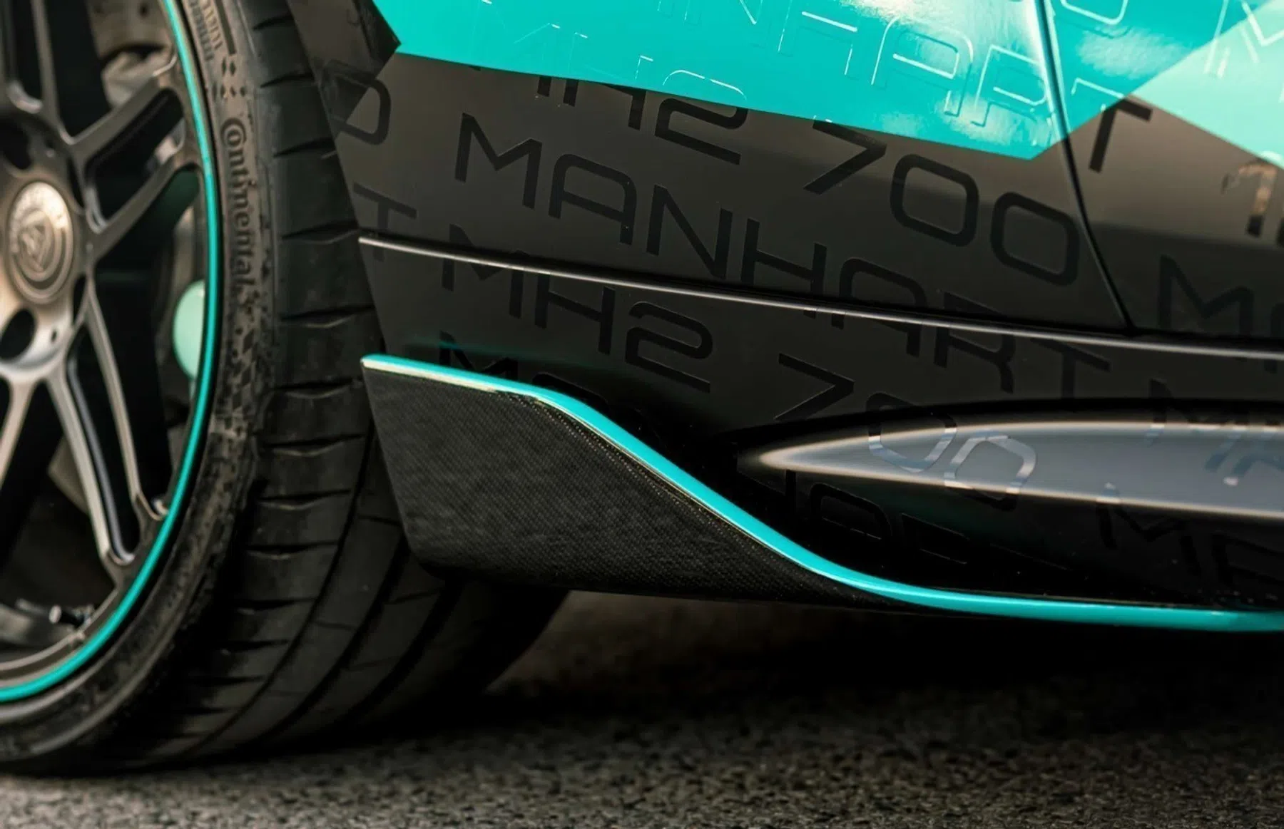 BMW M2 met mintgroene
