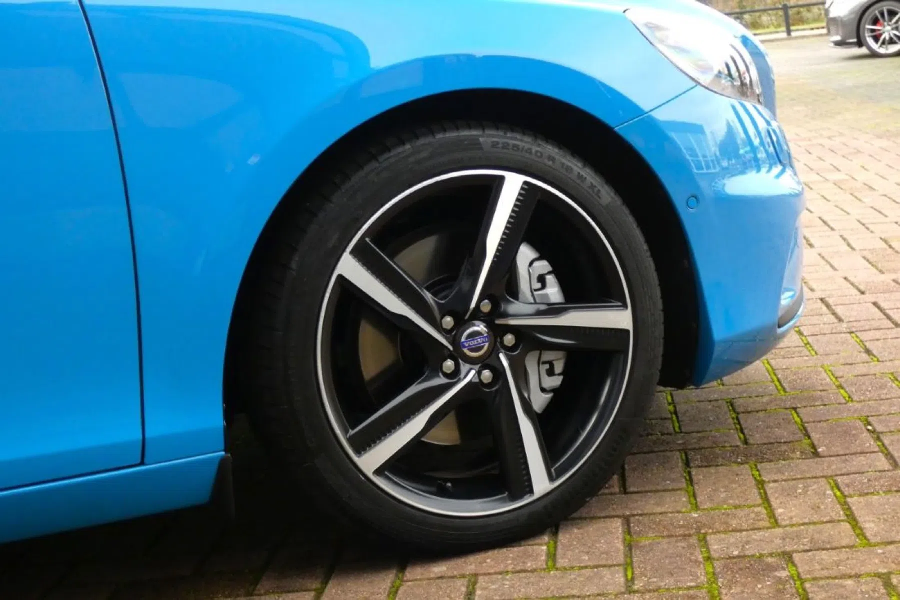 blauwe V40 vijfcilinder