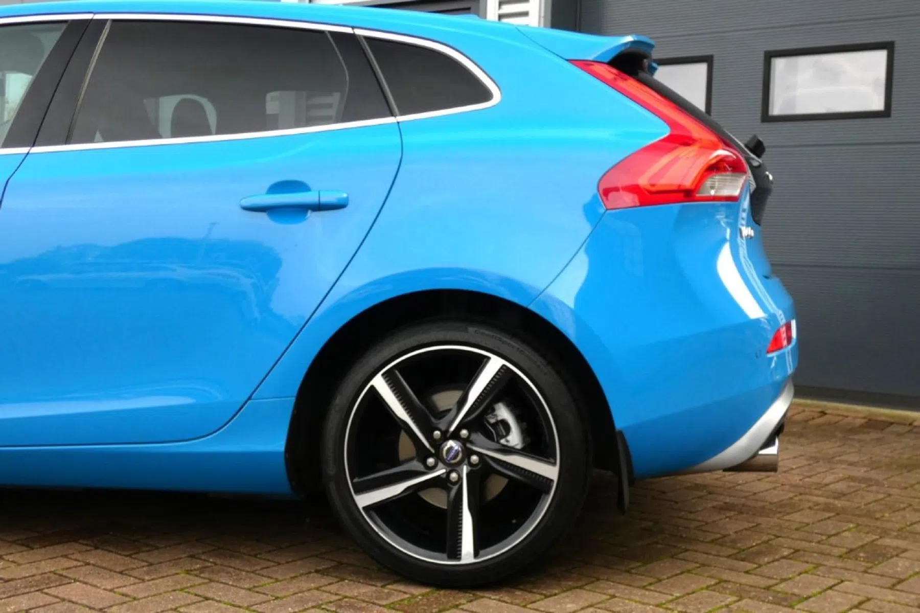 blauwe V40 vijfcilinder