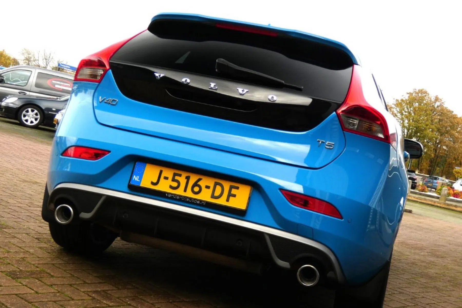 blauwe V40 vijfcilinder