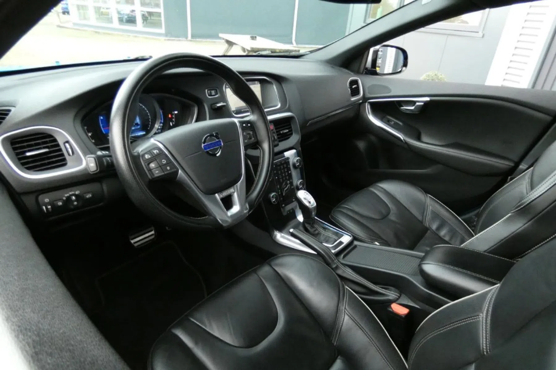 blauwe V40 vijfcilinder