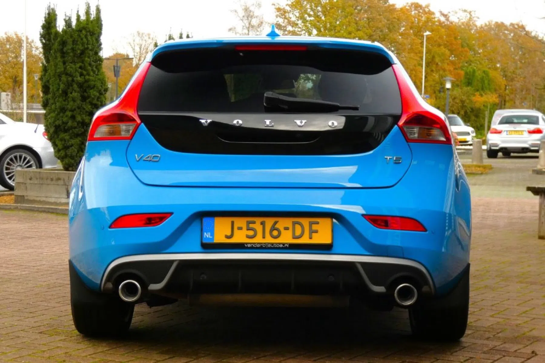 blauwe V40 vijfcilinder