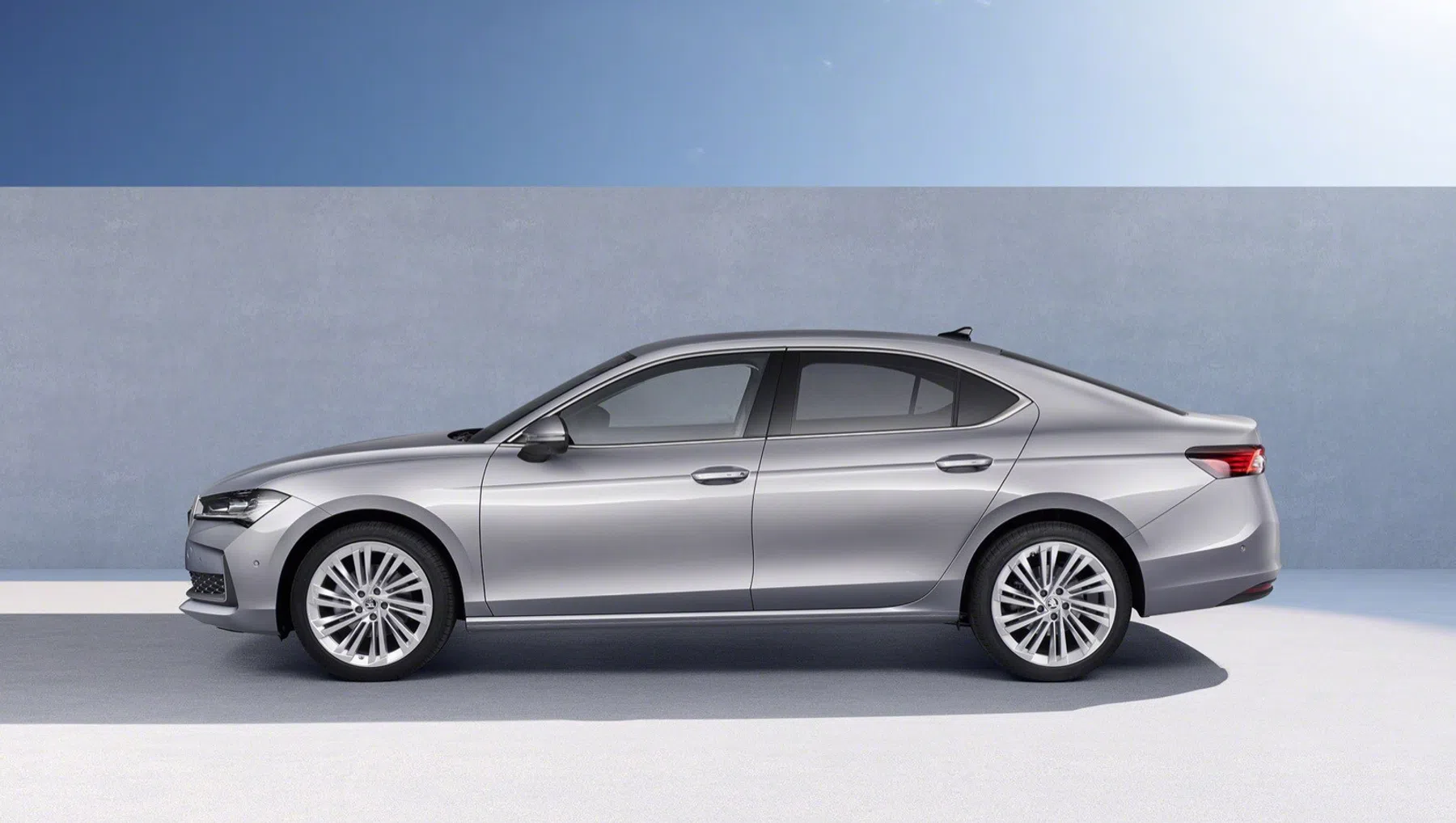Gloednieuwe Skoda Superb 