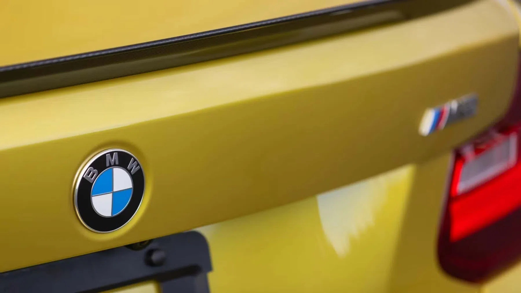 Austin Yellow BMW M2