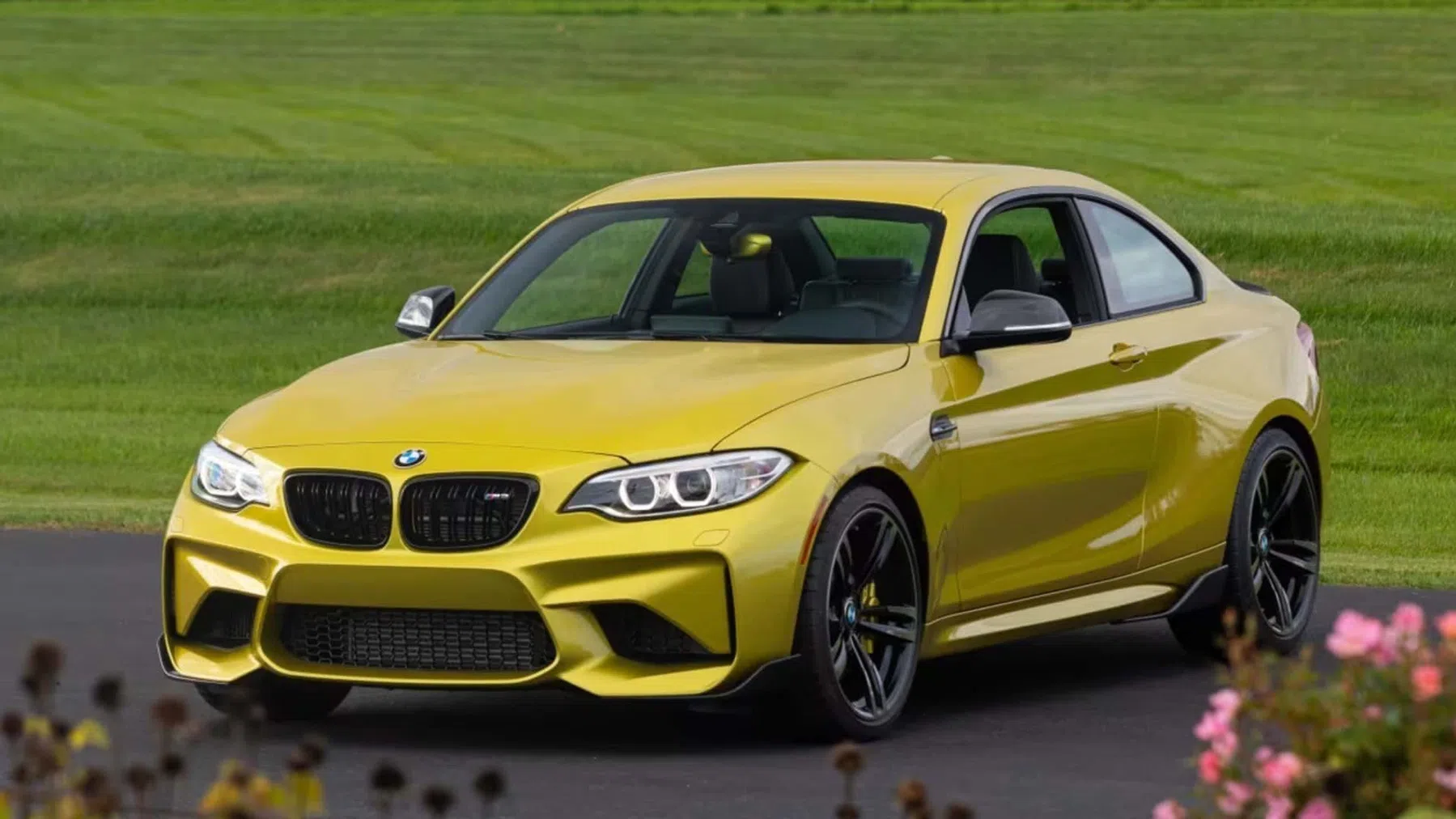 Austin Yellow BMW M2