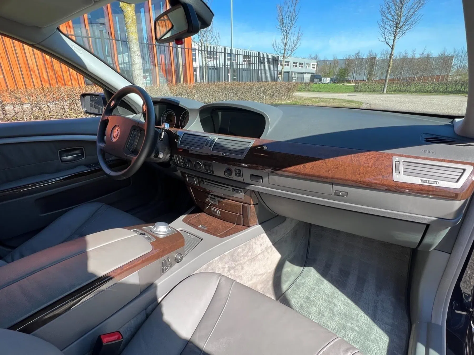 bijna nieuwe BMW 735i