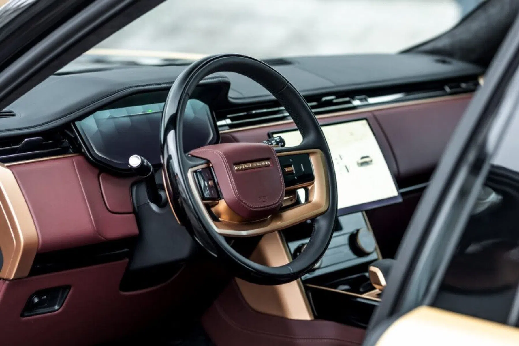 Raval Rv650 Toch fouter dan verwacht: Range Rover RV650 Edition 01/01