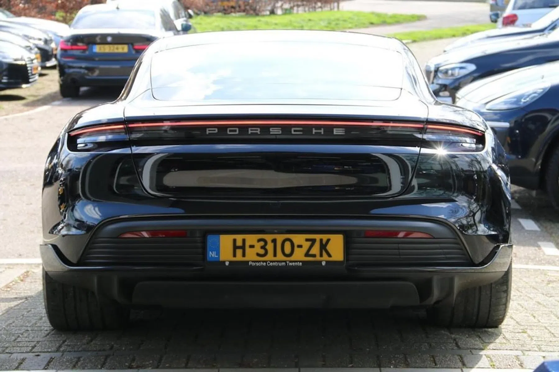 Goedkoopste Porsche Taycan