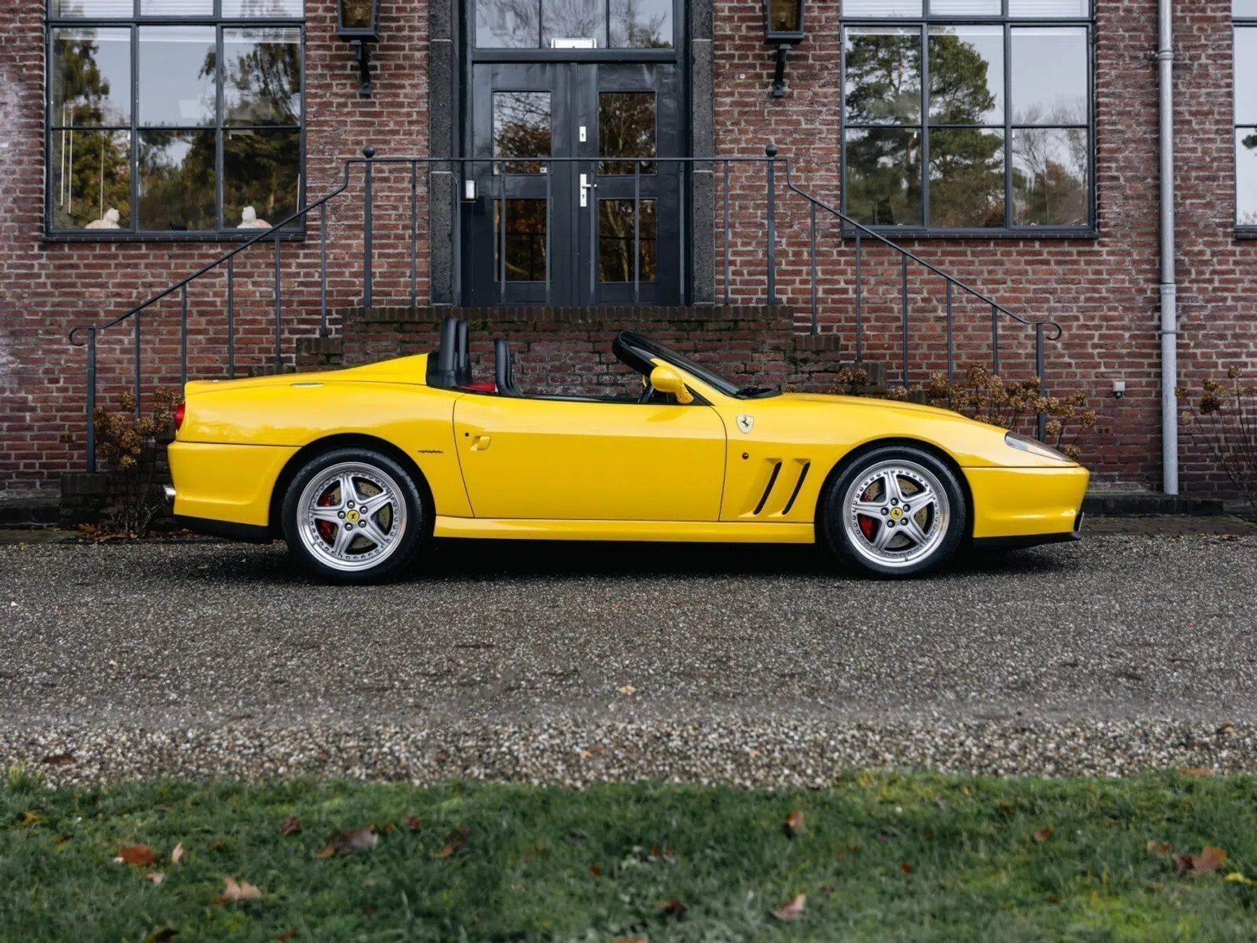 Ferrari elektrische auto's geluid