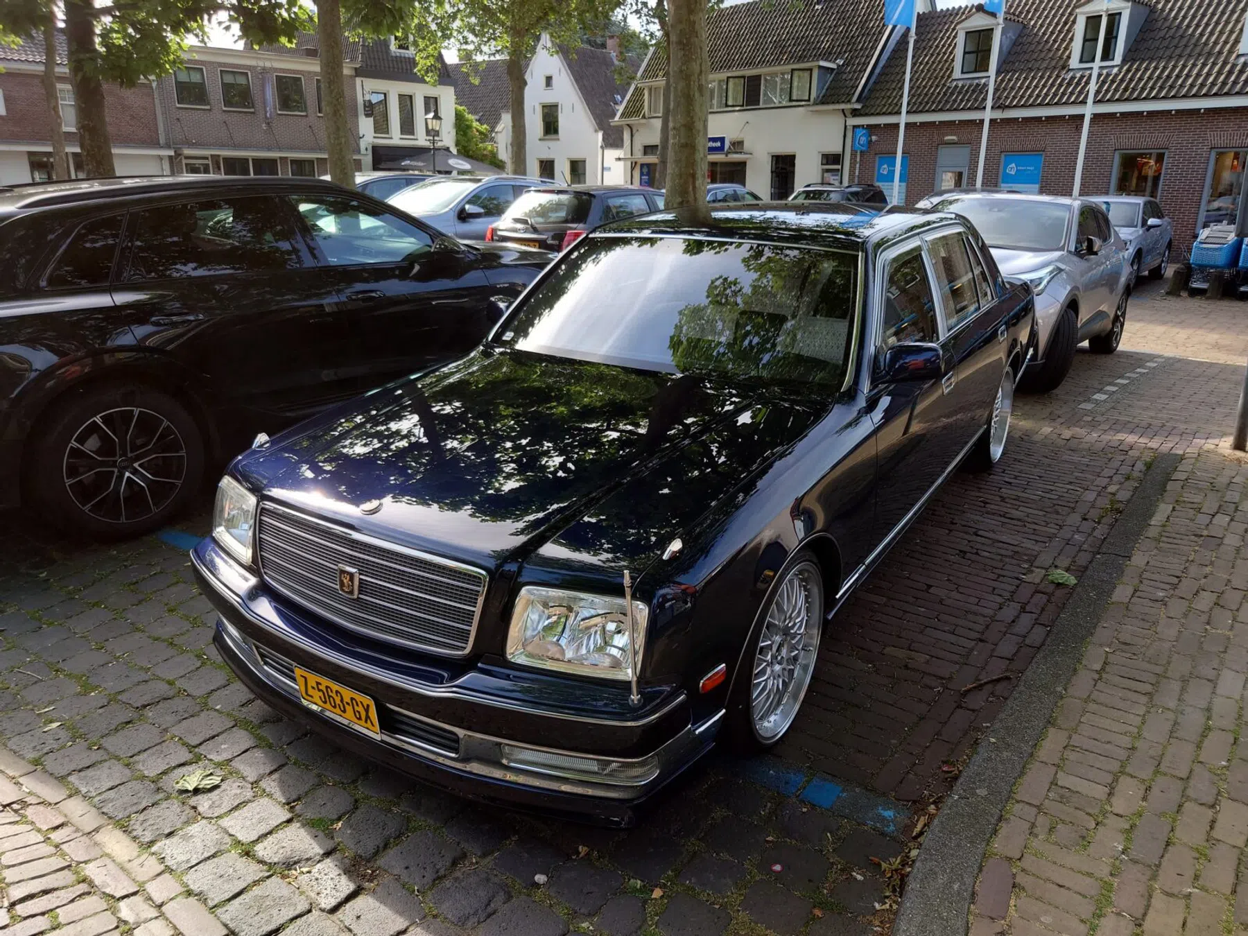 Toyota Century