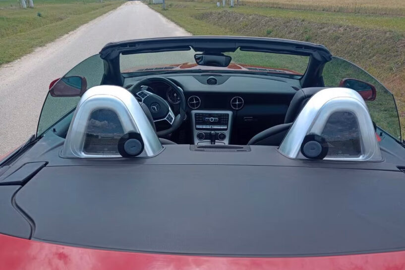 Rode SLK 55 AMG op Marktplaats