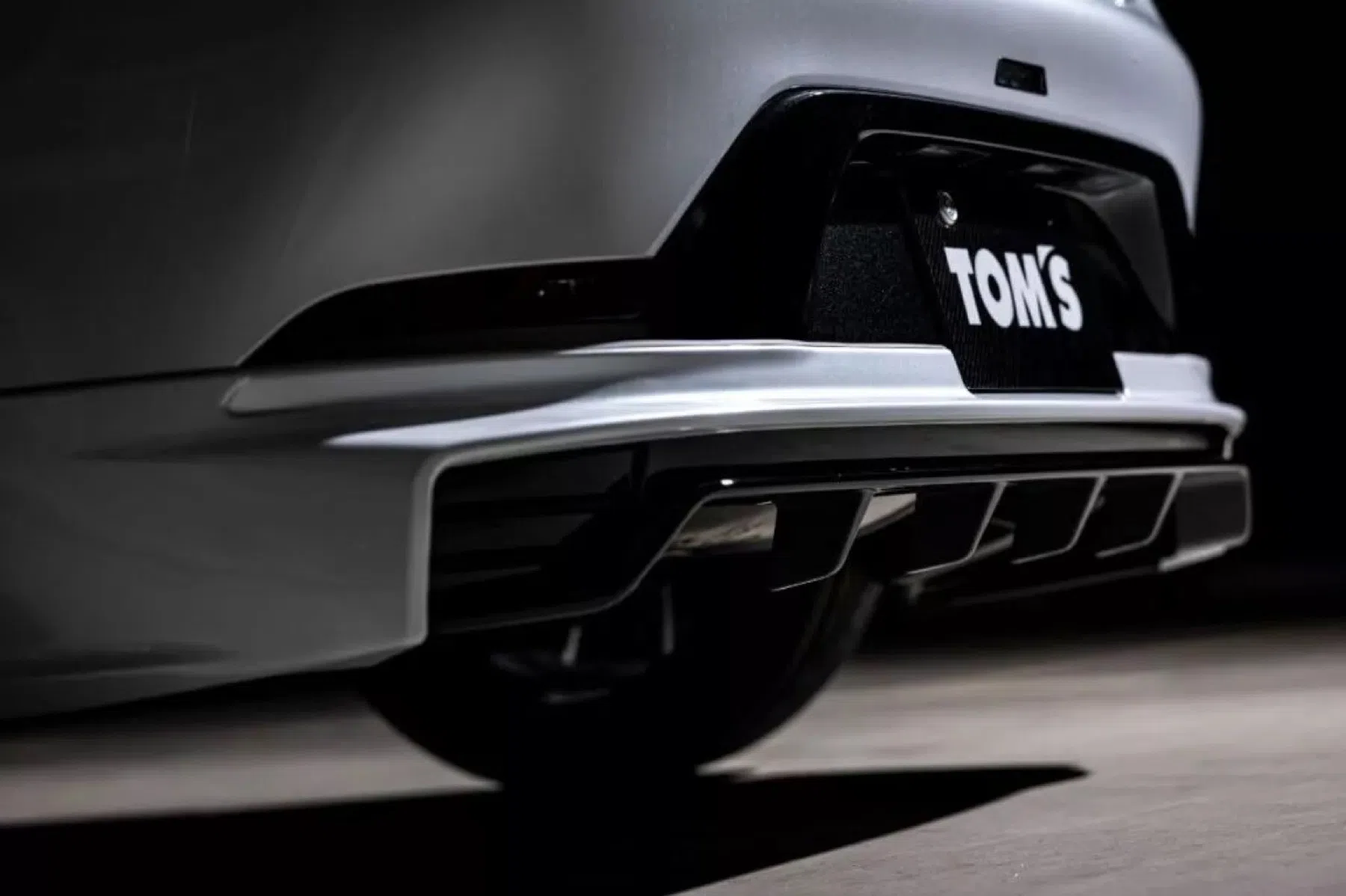 TOM'S Prius