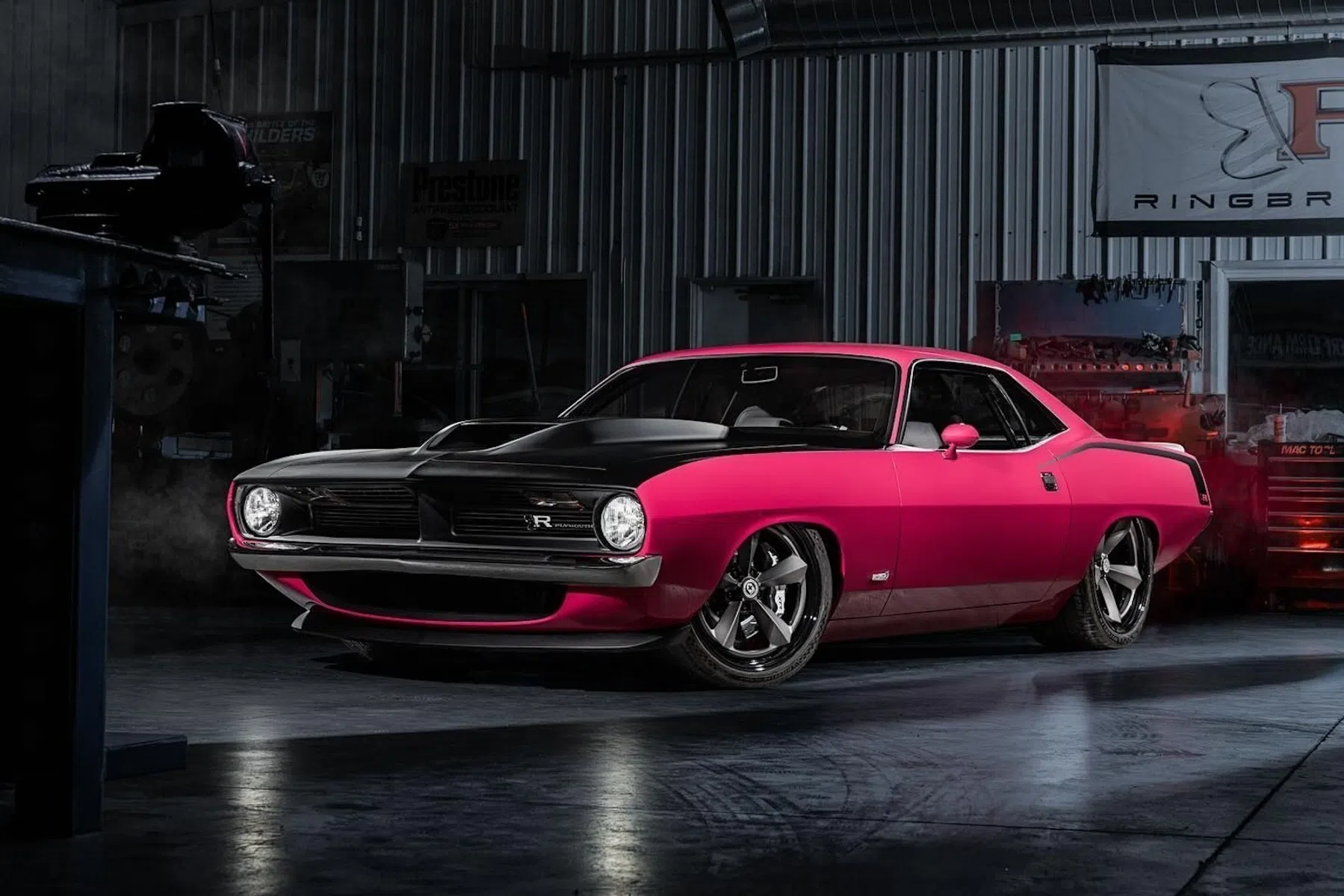 Plymouth Barracuda restomod