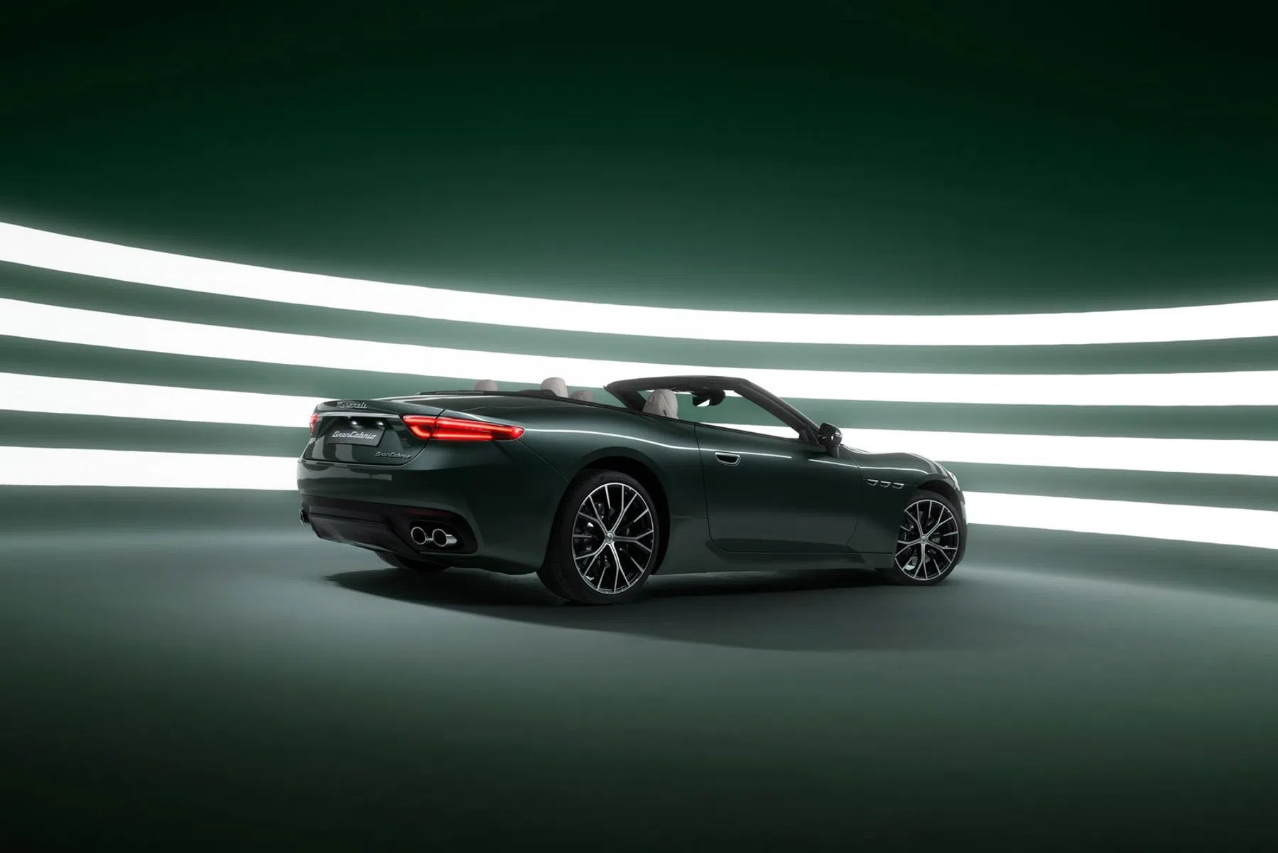 Maserati GranCabrio instapper
