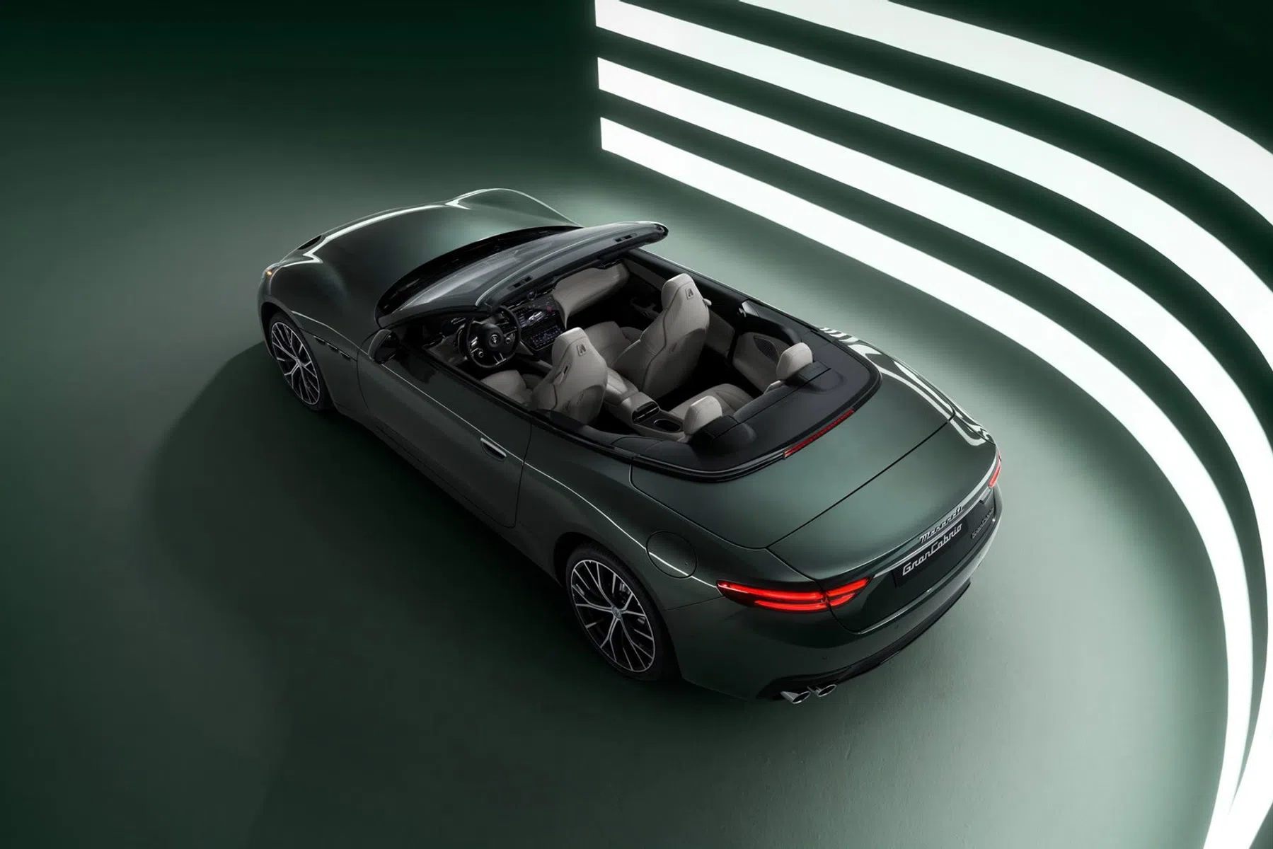Maserati GranCabrio instapper