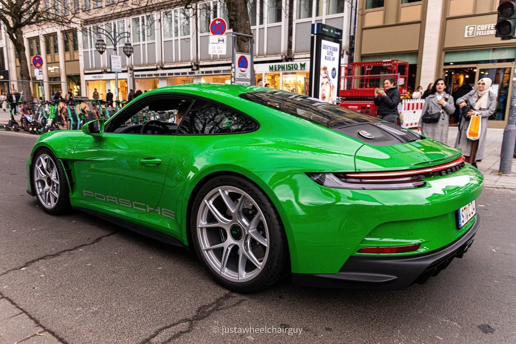 Porsche 992 S/T