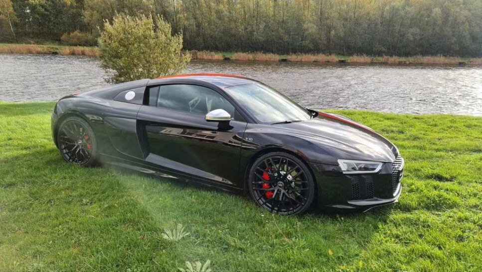 Audi R8 RWS