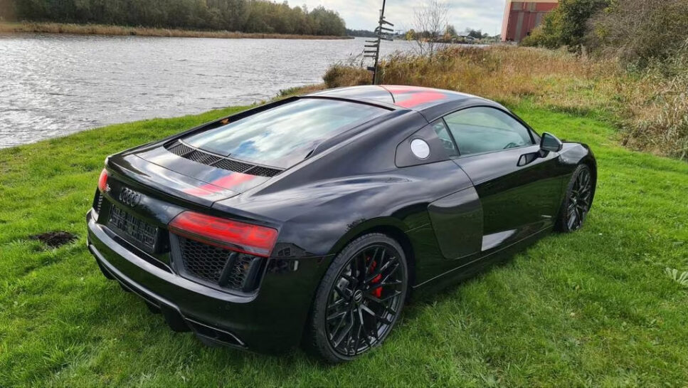 Audi R8 RWS