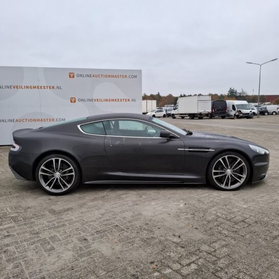 Aston Martin DBS Domeinen