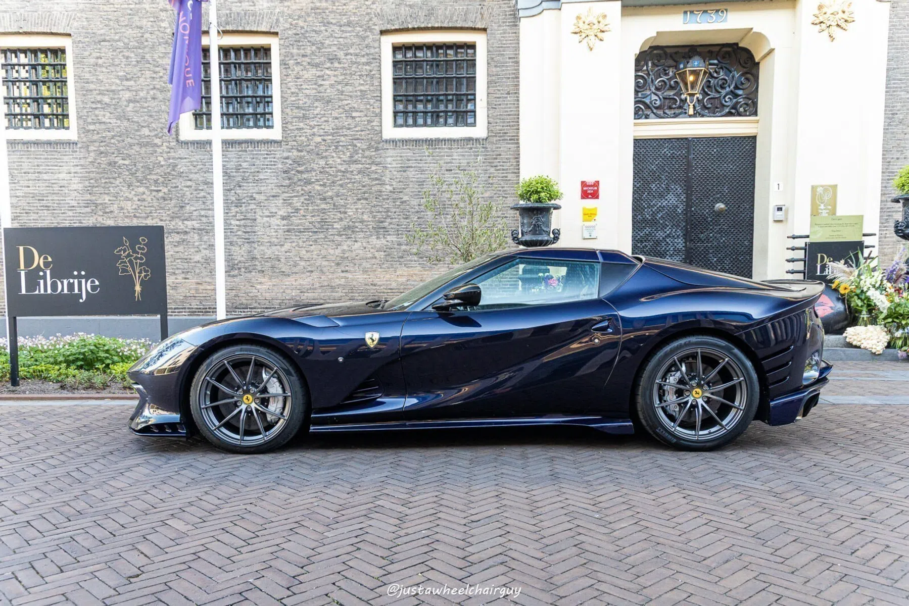 Ferrari 812 Competizione A