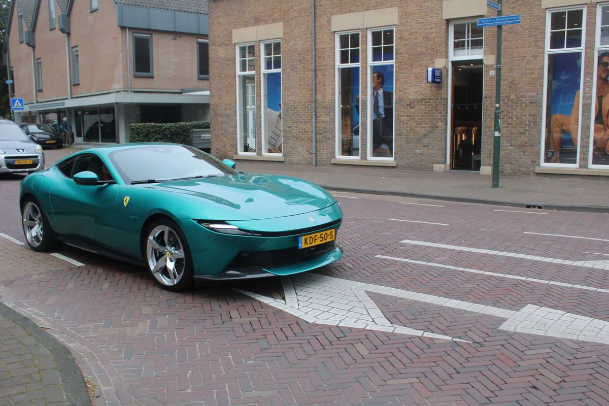 Splinternieuwe Ferrari Almalfi
