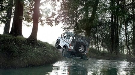 Land Rover gaat zonnige tijden tegemoet 