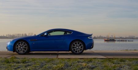 Aston Martin V8 Vantage S