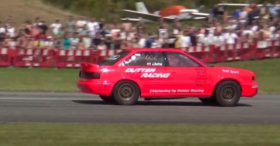 Video: Audi 90 met 900+ pk is niet in bedwang te houden
