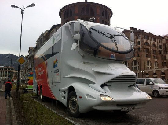 Vijf alternatieven voor de spelersbus van Oranje