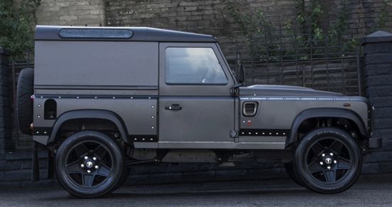 Kahn Design Land Rover Defender V8 Longnose