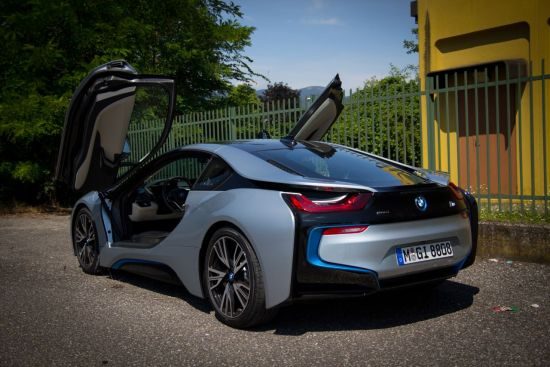 BMW i8