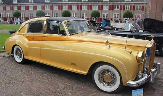 Rolls-Royce Cloud II in het goud