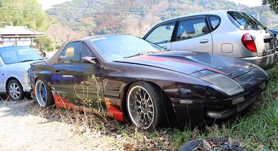 Autokerkhof Japan