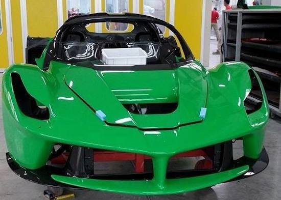 Jay Kay (Jamiroquai) koopt een kermitgroene LaFerrari