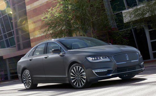 Lincoln geeft de MKZ een smaakvolle smoel