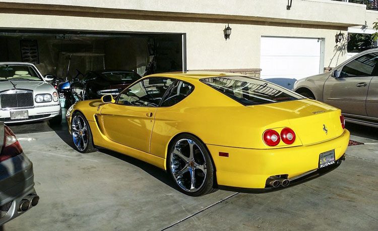 Ferrari met Lexus motor