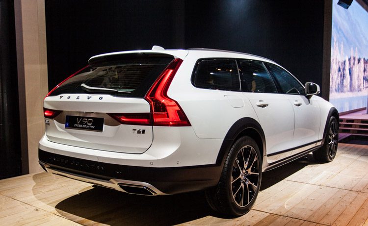 Volvo V90 Cross Country