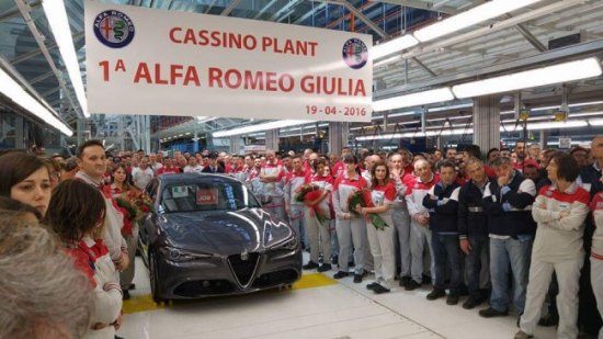BREEK! De allereerste Alfa Giulia is af!