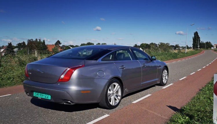 Jaguar XJ